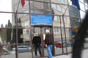 În prezent, deținătorii de conturi bancare pot achita obligațiile prin ordine de plată către Trezorerie, însă cu plata unor comisioane