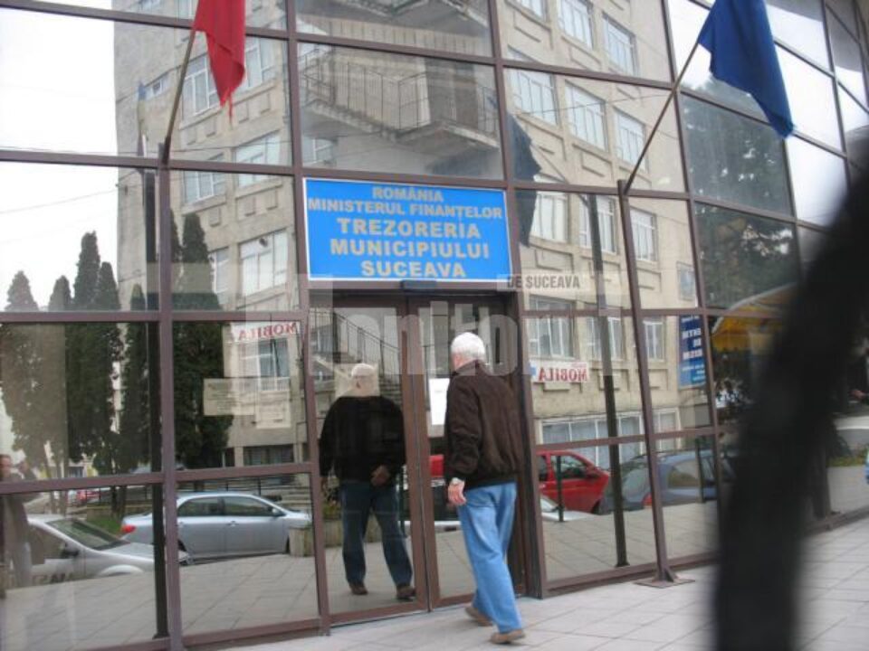 În prezent, deținătorii de conturi bancare pot achita obligațiile prin ordine de plată către Trezorerie, însă cu plata unor comisioane