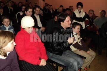 Umanitar: Fuego i-a colindat pe bolnavii de la Centrul de recuperare neuropsihiatrică Mitocu Dragomirnei