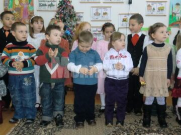 Copiii din Iacobești au pregătit ca întotdeauna un program special