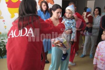 Cadouri din partea AODA pentru copiii de la Spitalul Județean Suceava