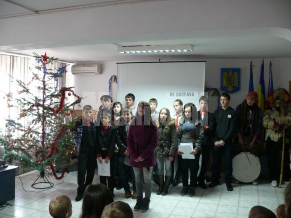 Sărbătoare: Moș Crăciun, la copiii jandarmilor