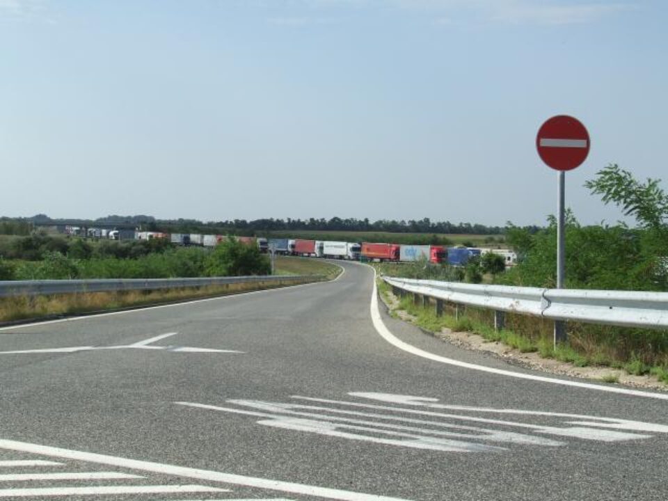 Intrarea camioanelor în Ungaria va fi restricționată în perioada Anului Nou