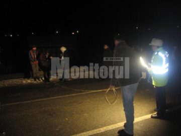 În valea de la Dărmănești: Mamă și fiu, morți sub roțile unui tir