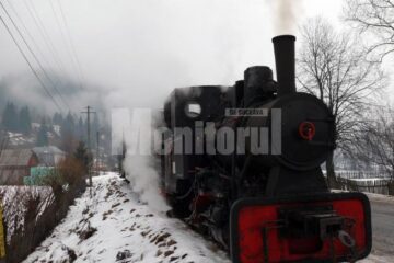 Moldovița: Mocănița a atras turiștii în prima zi a anului 2011