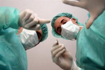 Proiect în dezbatere: Medicii tineri care nu au promovat Rezidențiatul pot fi angajați într-o unitate sanitară