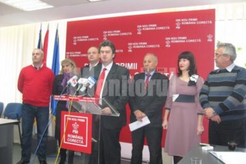Președintele Organizației Județene Suceava a PSD, deputatul Cătălin Nechifor, și consilierii județeni ai PSD