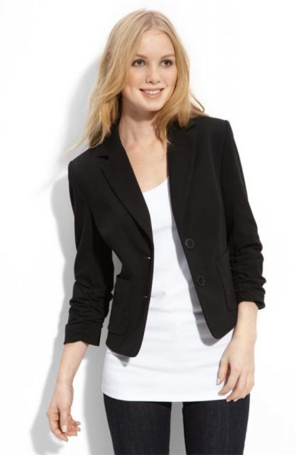 „Garderoba de bază” se referă piese care se pot combina pentru a crea ținute adaptate oricărei situații și oricărui moment al zilei. Foto: NORDSTROM „Garderoba de bază” se referă piese care se pot combina pentru a crea ținute adaptate oricărei situații și oricărui moment al zilei. Foto: NORDSTROM