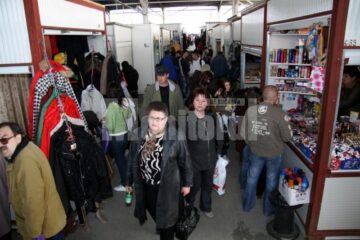 Lucrările de modernizare a Bazarului din lunca Sucevei vor fi reluate anul acesta