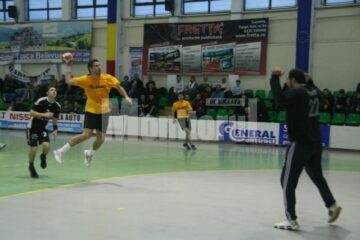 Handbal: Universitatea a câștigat al doilea amical cu Știința Bacău