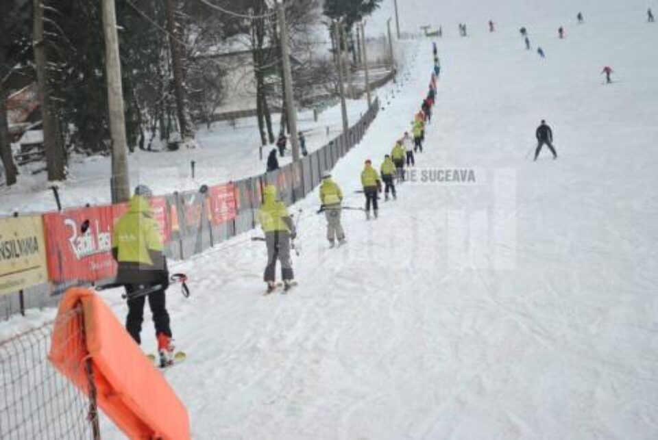 Monitori schi pe pârtia Parc
