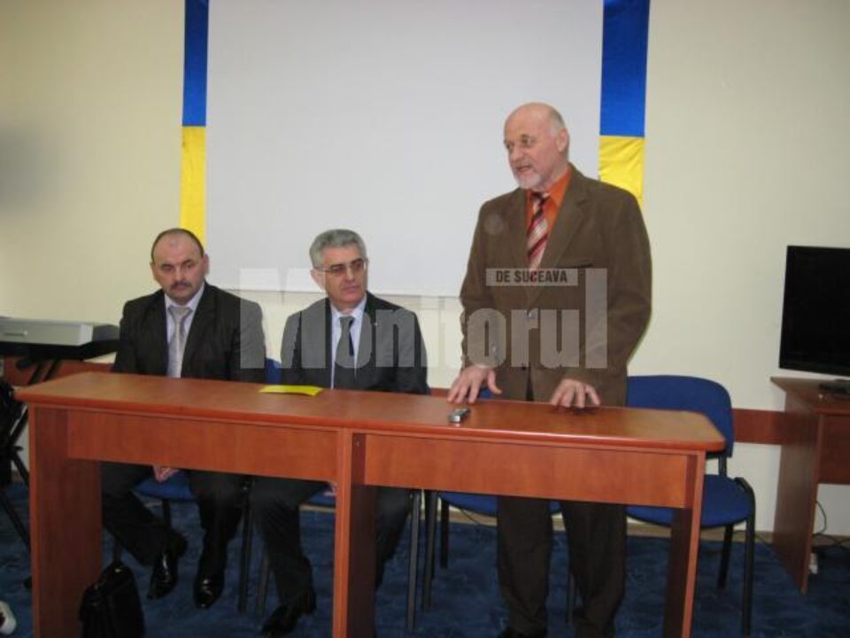 Deschiderea manifestării dedicate lui Mihai Eminescu la sediul UUR-Ținutul Bucovina
