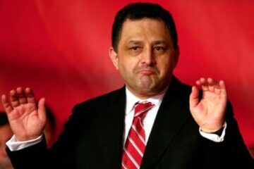 Vanghelie, solicitat să vorbească în engleză: Este ziua așa de frumoasă și vreți să stricați știrile