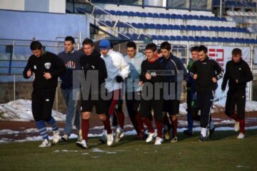 Primul antrenament de la Rapid nu a adus prea mulți combatanți