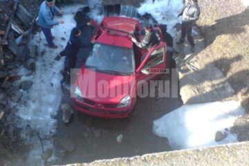 Norocul celor cinci femei a fost că mașina nu a căzut pe cupolă