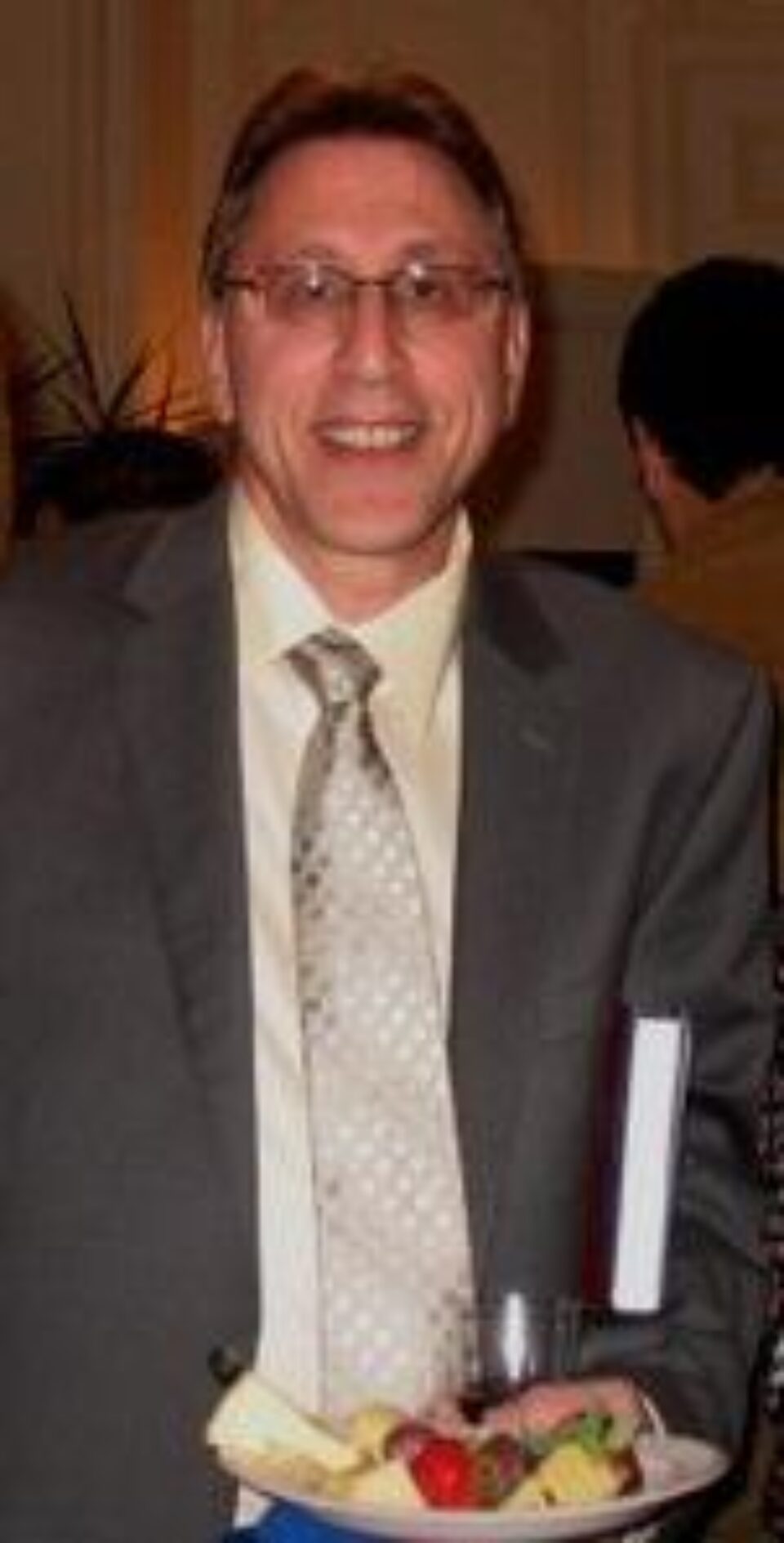 Doctorul Ronald Federici, expert în evaluarea copiilor adoptați la nivel internațional