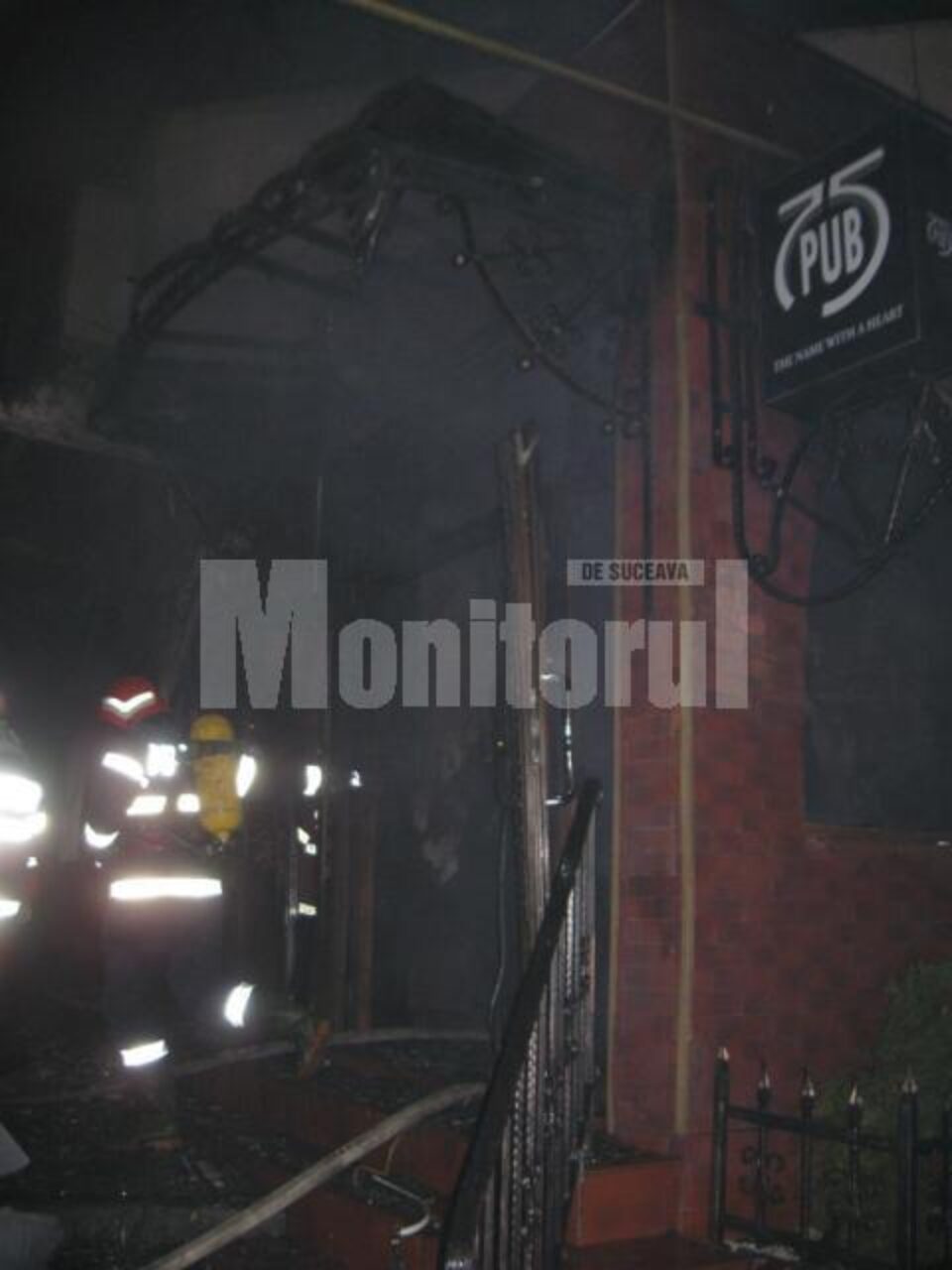 Restaurantul din Iași a fost cuprins de un incendiu devastator, soldat cu deces și o persoană rănită