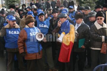 Rezerviștii la protestul de ieri: „Vă reamintim, în cazul în care ați uitat, că dvs. sunteți în serviciul nostru, nu invers, dvs. sunteți angajații, nu stăpânii noștri”