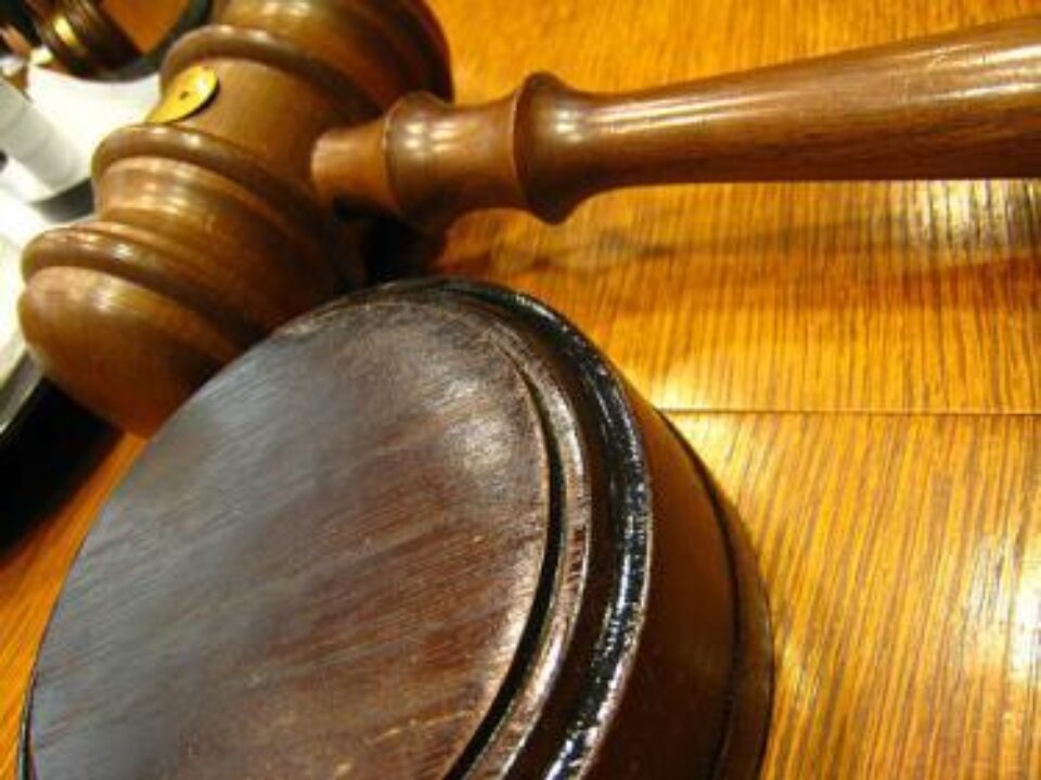 Condamnare: Preotul din Vășcăuți, doi ani cu suspendare