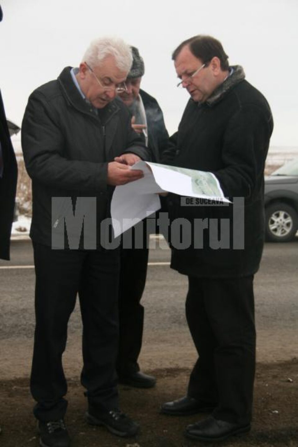 Gheorghe Flutur a inspectat traseul pe unde va trece șoseaua de centură a Sucevei