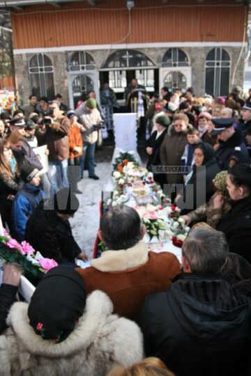 Trist: Studenta eroină, pe ultimul drum, fără prezența celei pentru care a murit