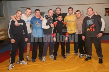 Ghita, ajutat de prieteni la antrenamente