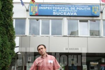 Fostul șef de post al comunei Dorna Arini, Mircea Cîrneală, a stat aproximativ doua săptămâni și jumătate în arestul instituției al cărei angajat este