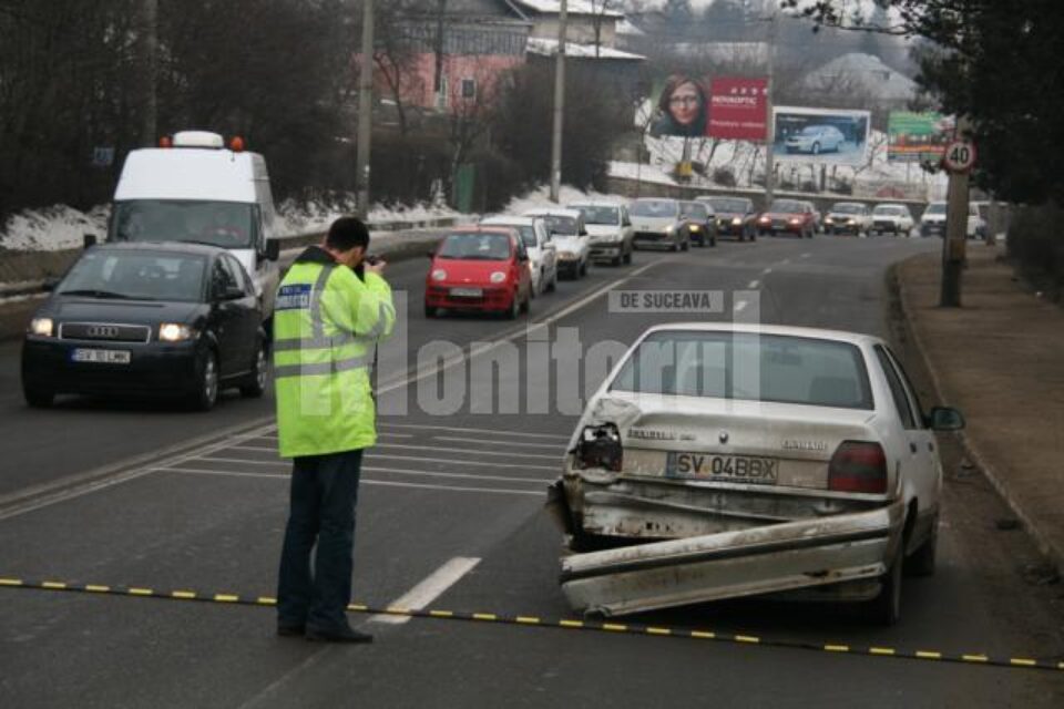 Autoturismul Renault care a fost implicat în accident