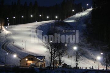 Vineri, 4 februarie, pe Pârtia Șoimul din parcul Ariniș din Gura Humorului vor începe „Serbările Zăpezii – Olimpiada Humorului