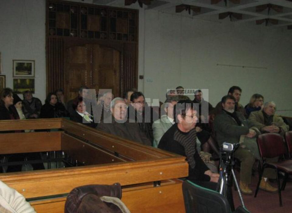 Participanți la prima întâlnire din seria Conferințelor Muzeului Bucovinei