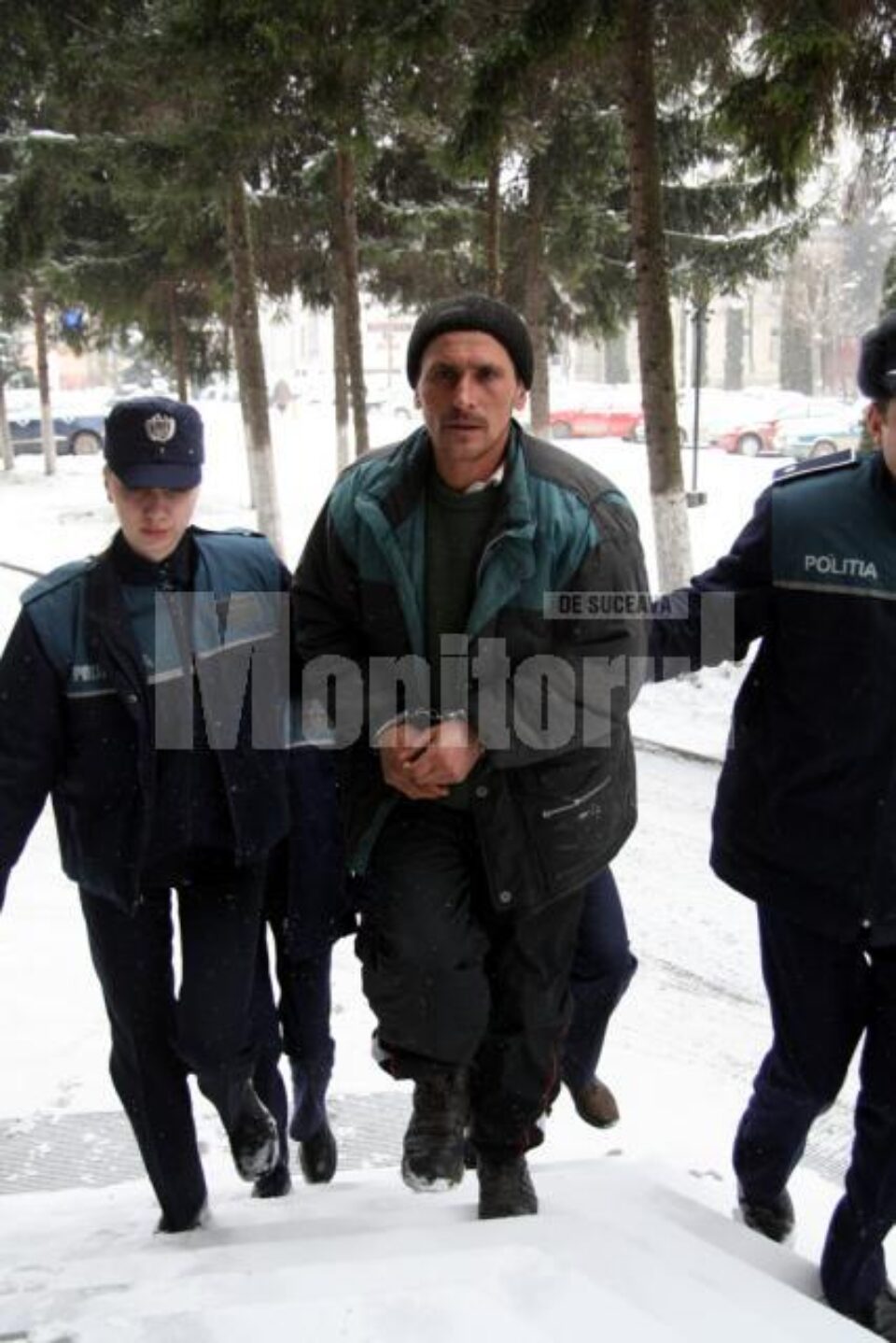 Mirel Fasolă le-a desenat anchetatorilor cum a intrat în casa victimei, apoi a negat că ar avea legătură cu violul