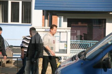 Acțiune în forță: UPDATE: 15:15 - Cum se lua mita la Vama Siret