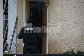 Acțiune în forță: UPDATE: 15:15 - Cum se lua mita la Vama Siret