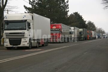 Acțiune în forță: UPDATE: 15:15 - Cum se lua mita la Vama Siret