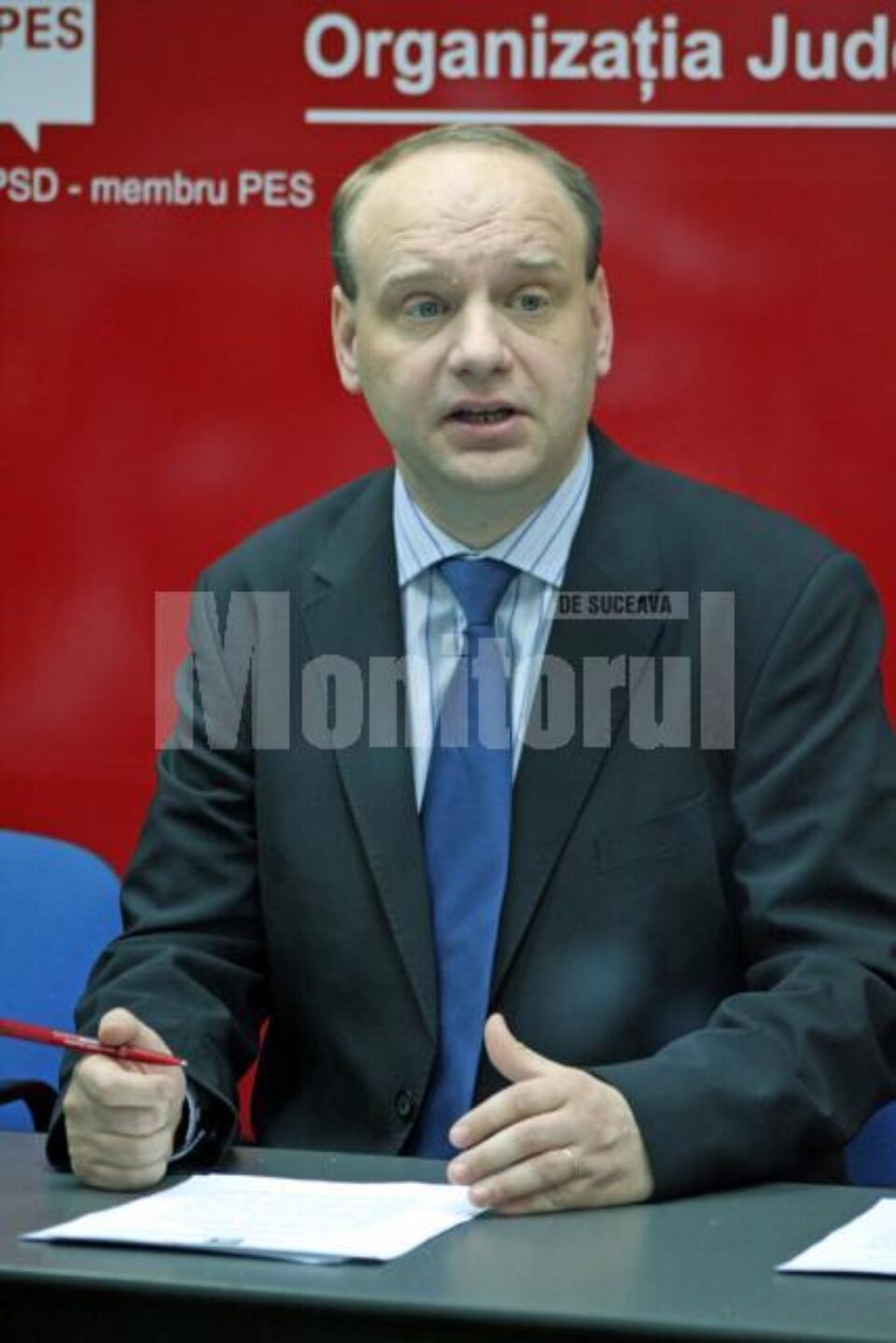 Ovidiu Donțu: „Ponderea familiilor care nu vor putea plăti facturile la utilități va crește de la 50% în 2010 la 60% în 2011” Ovidiu Donțu: „Ponderea familiilor care nu vor putea plăti facturile la utilități va crește de la 50% în 2010 la 60% în 2011”