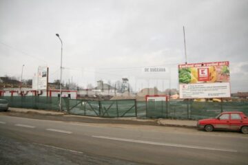 Terenul pe care va fi ridicat magazinul Kaufland