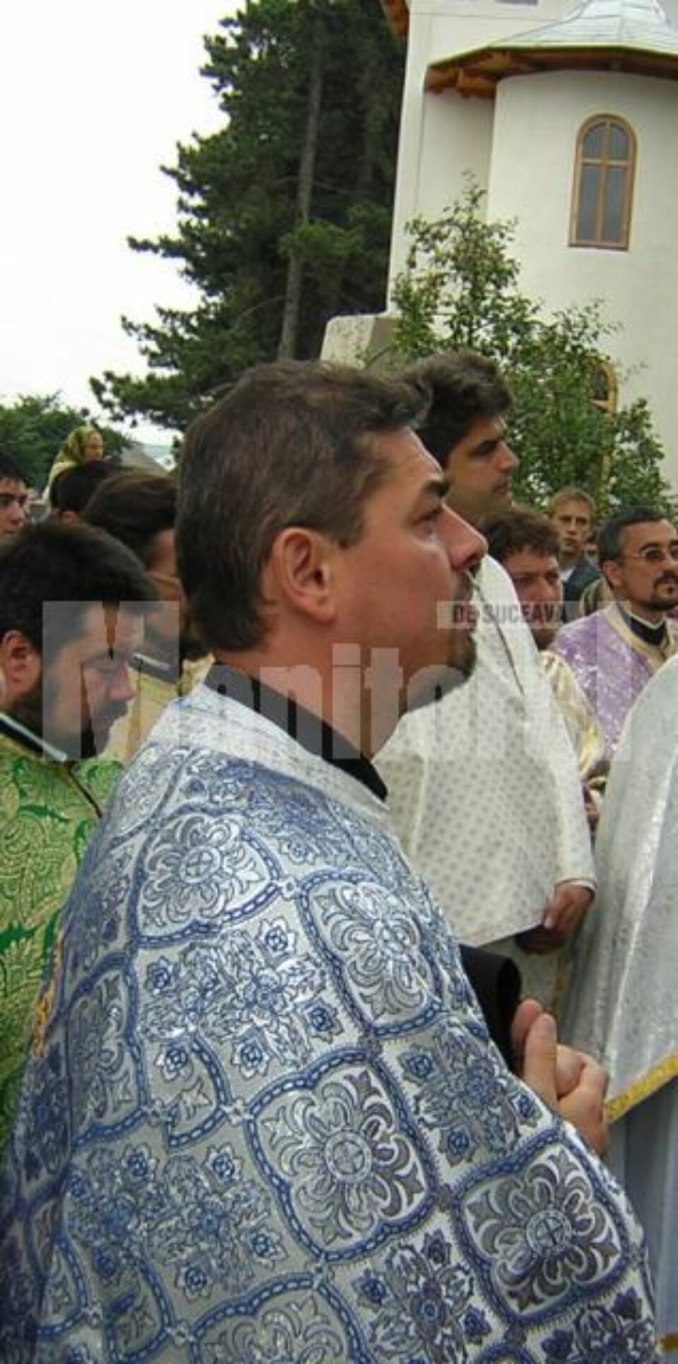 Augustin Zaiț este preot al parohiei Moara – Carp din anul 2008