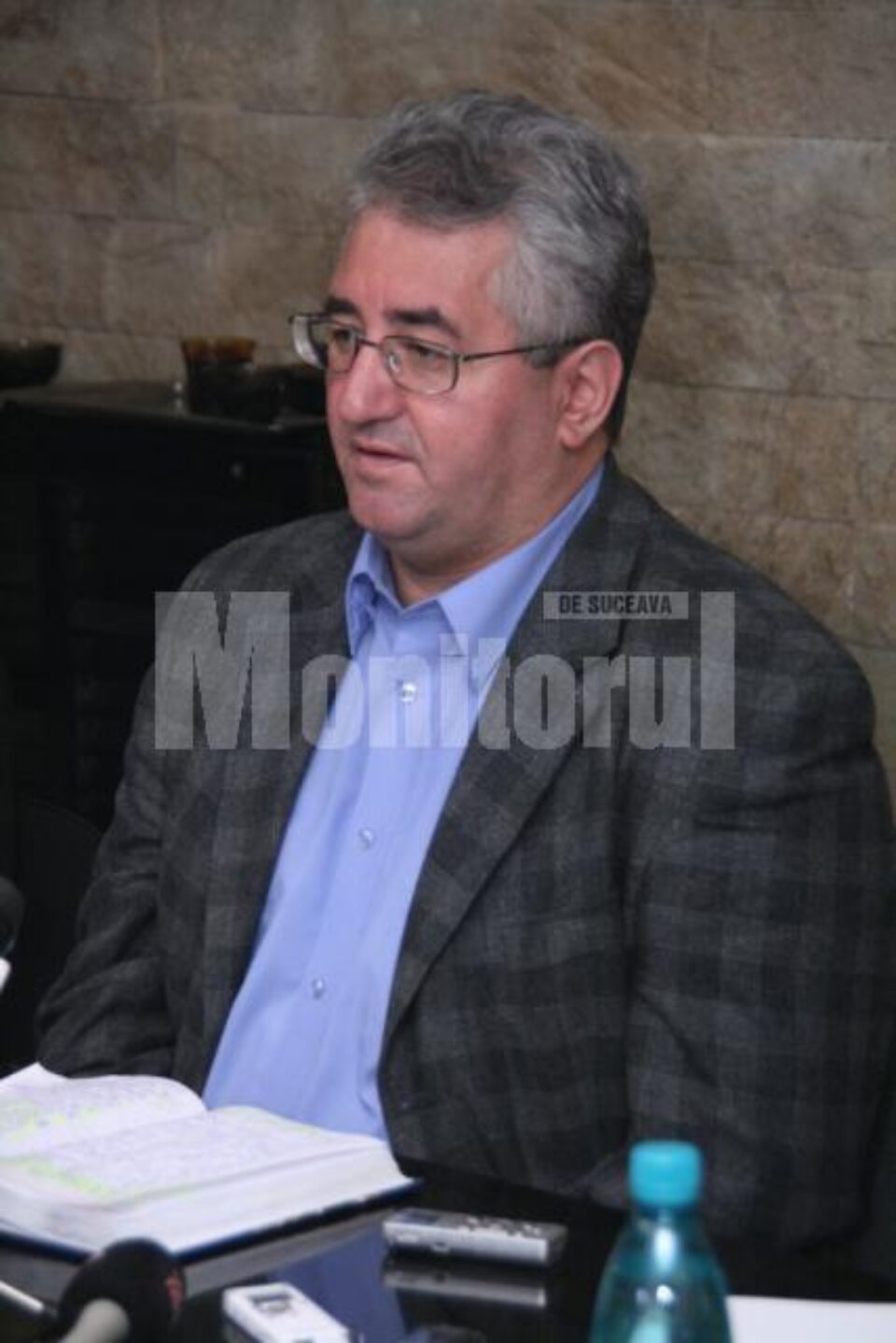 Ion Lungu: „Dacă se adresează numai școlilor, sunt de acord ca de la caz la caz să modernizăm cabinetele școlare” Ion Lungu: „Dacă se adresează numai școlilor, sunt de acord ca de la caz la caz să modernizăm cabinetele școlare”