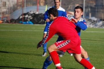 Jalbă (în albastru) speră să semneze cu Astra Giurgiu