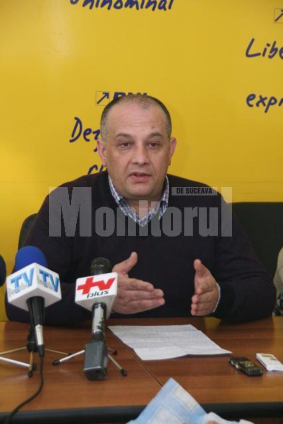 Alexandru Băișanu: „În primul an de guvernare PD-L, respectiv 2009, investițiile străine în România au scăzut cu aproape 10 miliarde de euro”