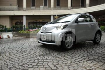 Toyota iQ EV Concept