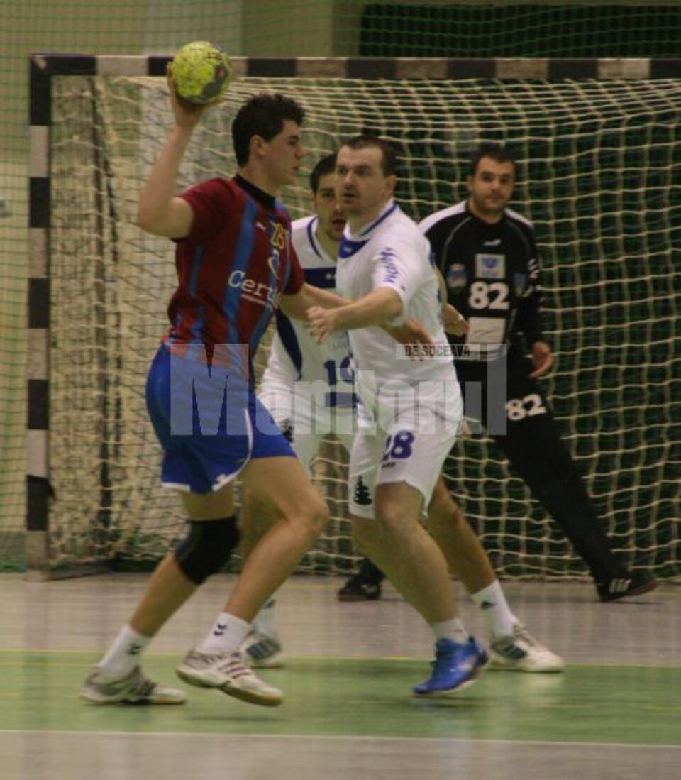 Pivotul Dan Ilieș s-a ales cu șase copci la cap, în meciul cu Steaua, și este incert pentru deplasarea de la Timișoara