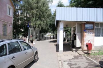 Opt foști elevi de la Colegiul Tehnic de Industrie Alimentară au ajuns la bac după ce în cataloage li s-au trecut fictiv note