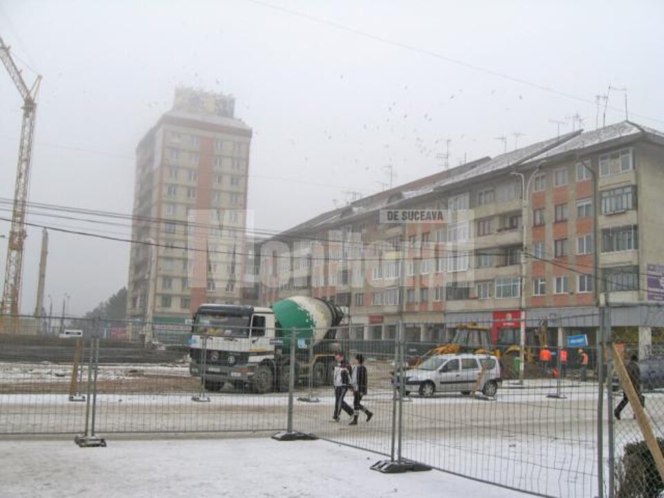 Centrul Sucevei, închis din cauza lucrărilor la parcările subterane
