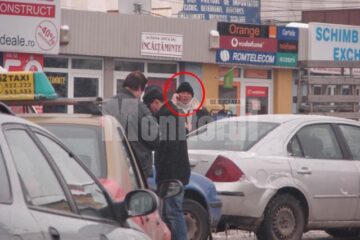 Dumitru Cozaciuc s-a făcut că vorbește la telefon și a încercat să fugă de polițiști