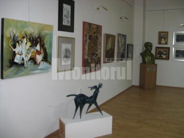 Salonul Profesorilor de Arte Vizuale
