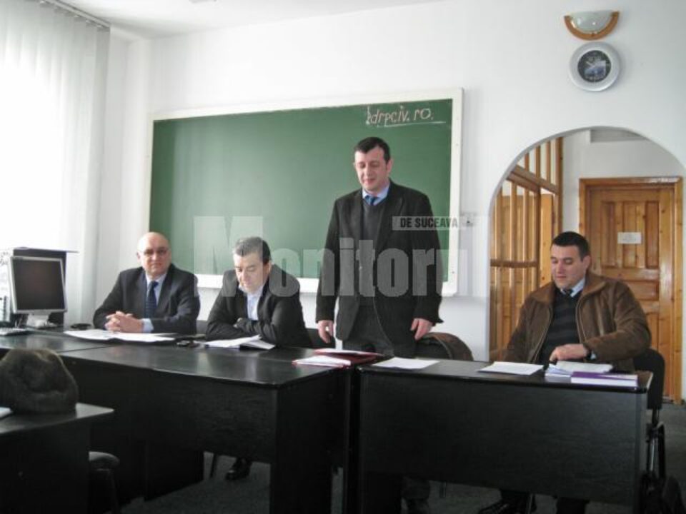 Întâlnirea dintre reprezentanții școlilor de șoferi din județ și conducerea Serviciului Public Comunitar Regim Permise de Conducere și Înmatriculare a Vehiculelor, Autorității Rutiere Române