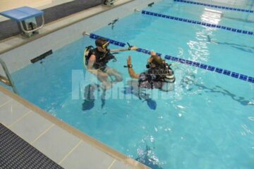 Cursurile de scafandri vor începe în bazinul de înot al Universității