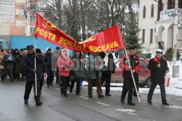 Nemulțumiri: Sindicaliștii au pichetat ieri Prefectura