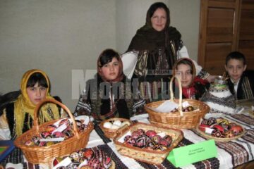 Festivalul Național al Ouălor Încondeiate